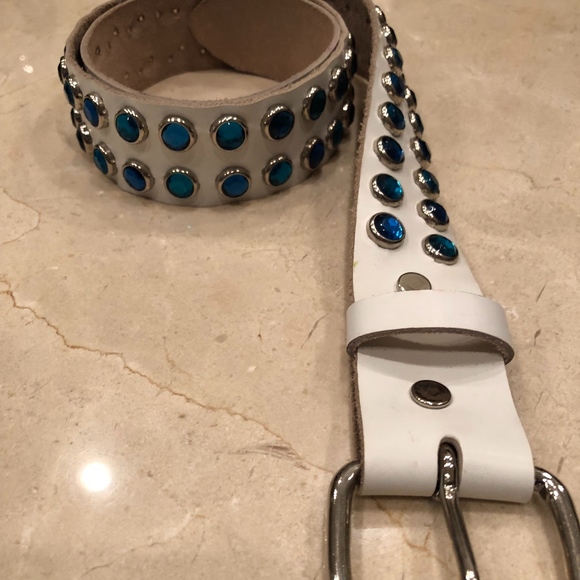 Accessories - White belt with rhinestones